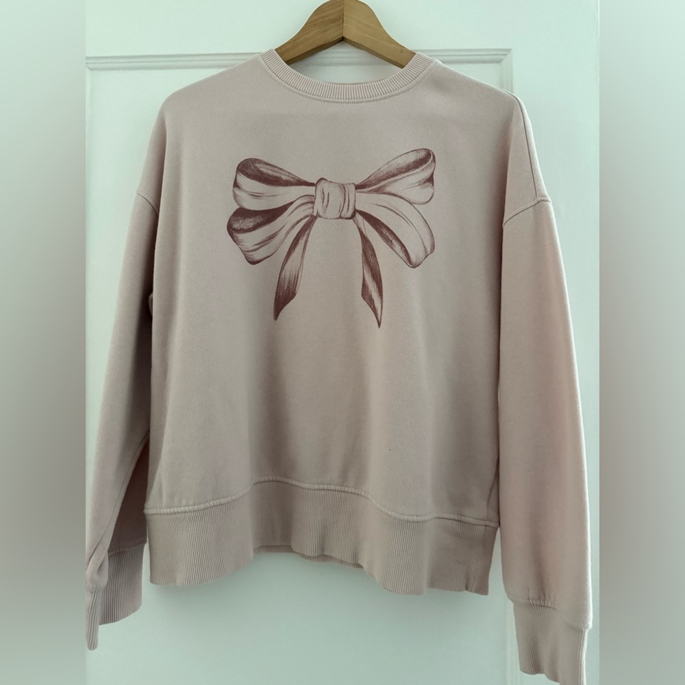 Women’s H&M Divided Pink Sweatshirt with Bow